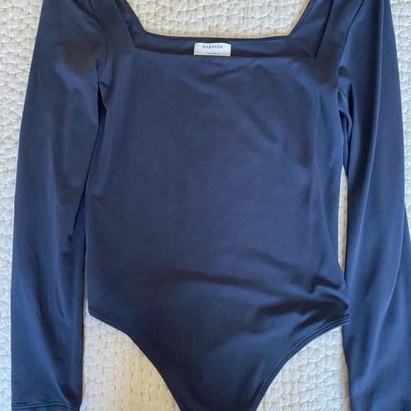 Babaton Tops - Aritizia Babaton Black Contour Long Sleeve Bodysuit Size L